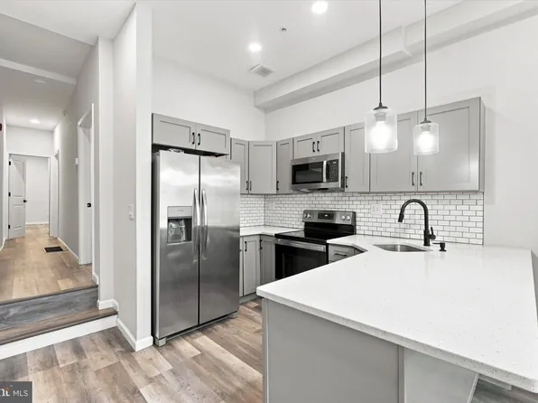 623 W Oxford St, Philadelphia, PA