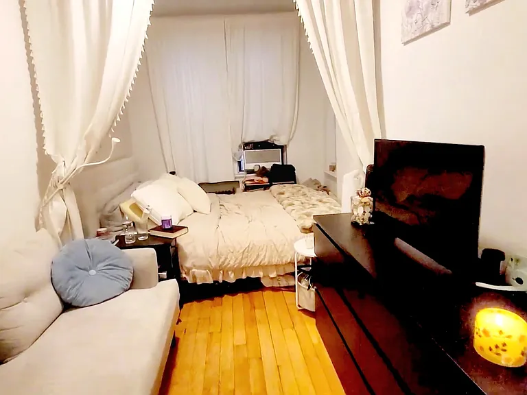 73 Lexington Ave #51 — Photo 2