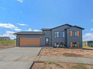 1668 Jeffries Ct, Spearfish, SD 57783