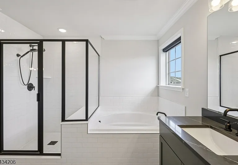 21 Dahlia Dr — Photo 24