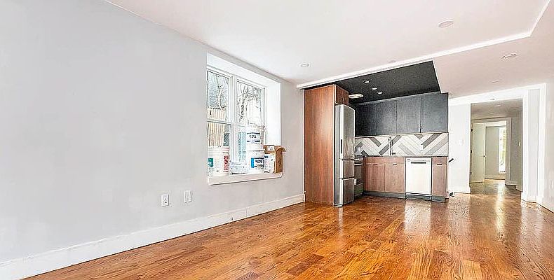 1st image of 1354 Jefferson Ave #1B