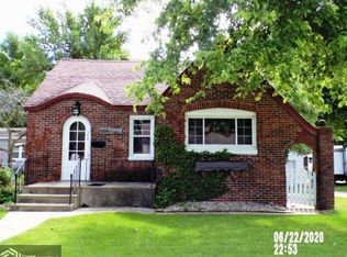 348 Lincoln Ave, Iowa Falls, IA 50126