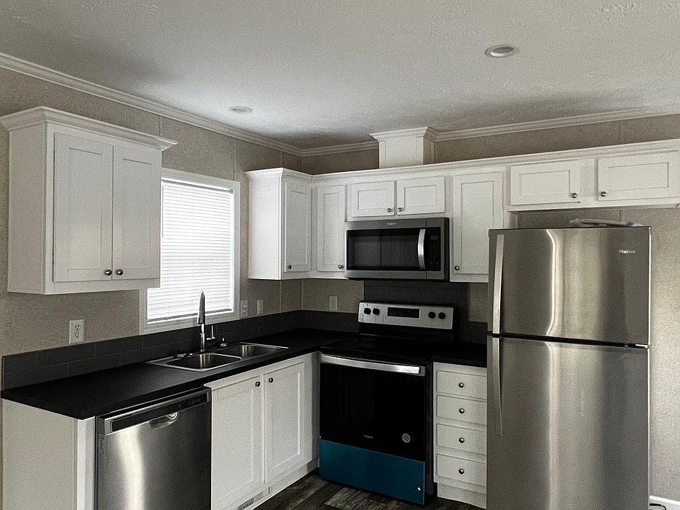 1st image of 673 Armstrong St Lot 74