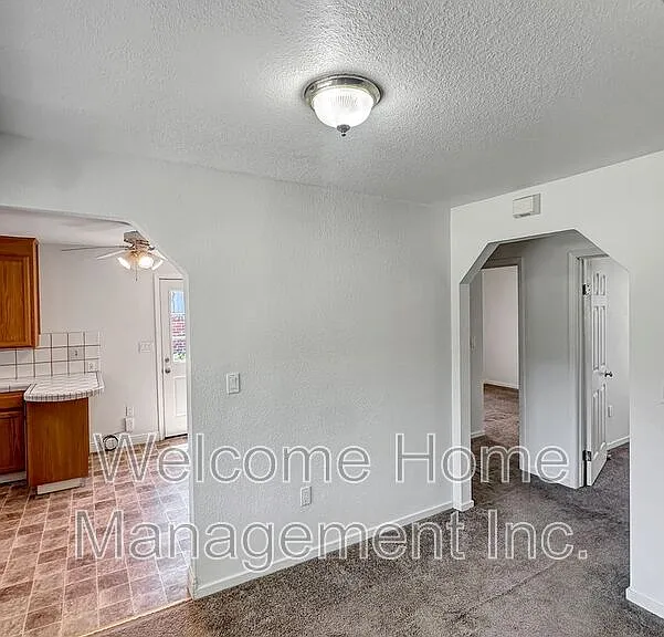 3310 Geneva St — Photo 3