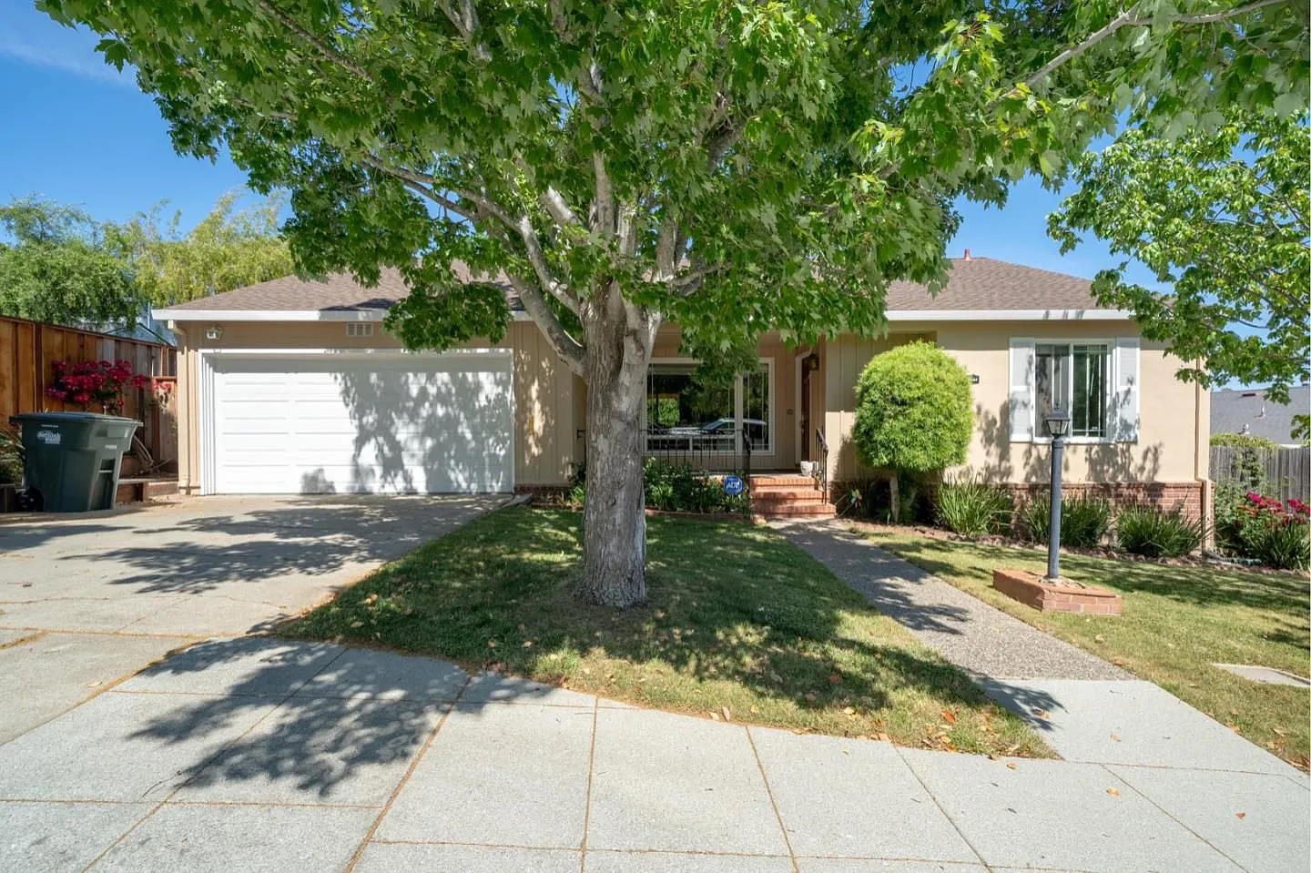 2607 Mason Ln photo 1