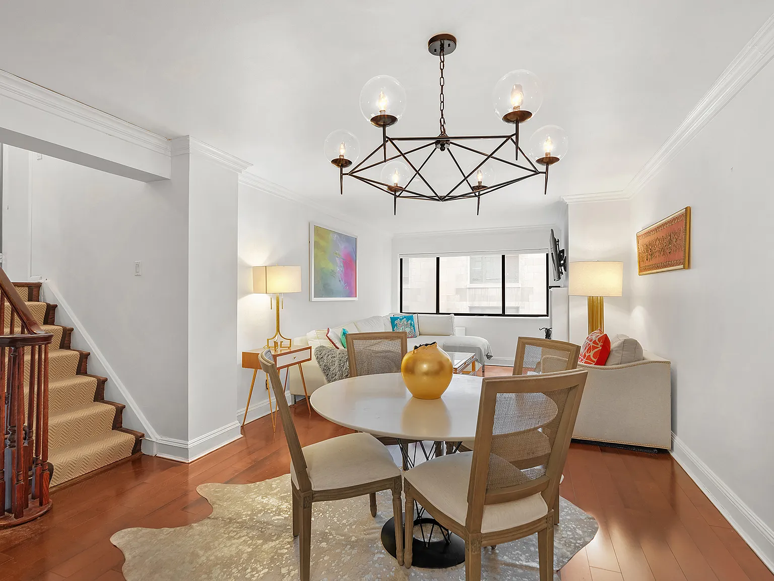 7 East 35th Street — Photo 2