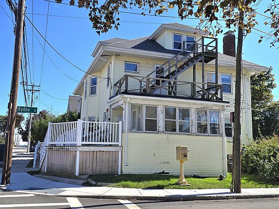 3rd image of 121 Whitwell St