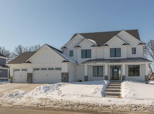 5195 Scenic View Dr Sw, Rochester, MN 55902