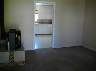 106 1/2 Bauer Ln, Eugene, OR 97404
