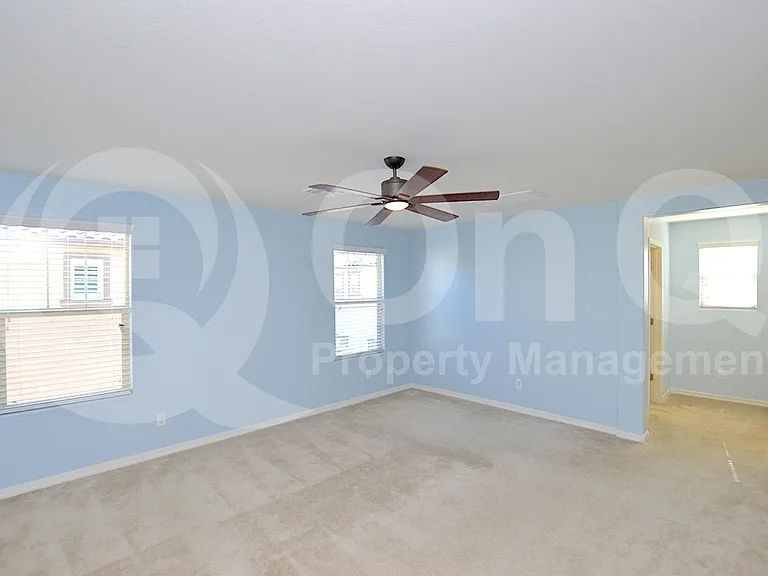 145 E Bluejay Dr — Photo 12