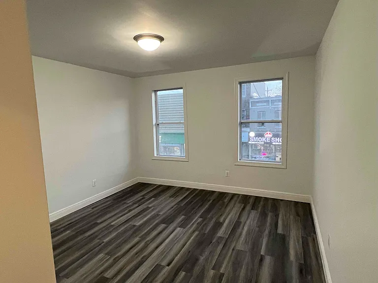 2212 E Monument St #2 — Photo 9