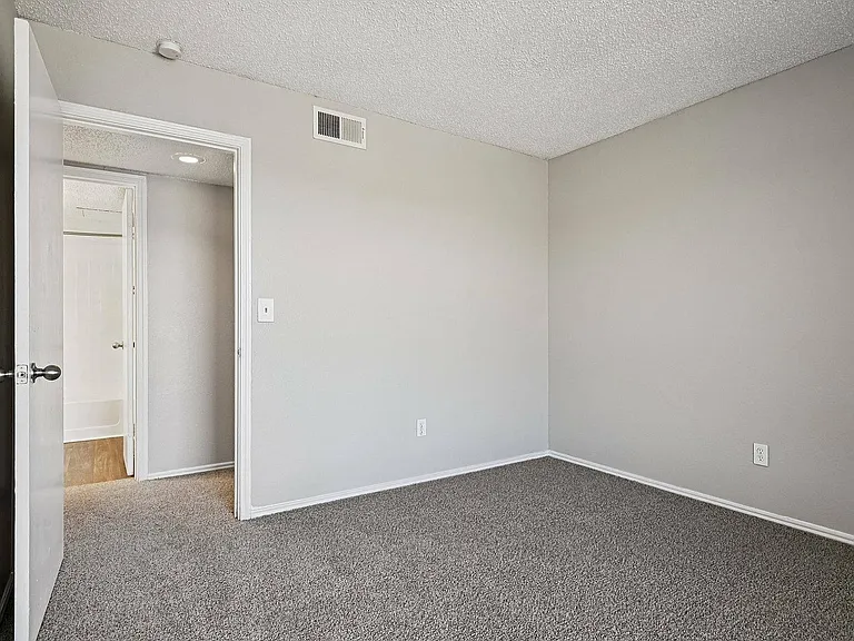 68-web-or-mls-2200 Brown St Unit 611-S0310-014