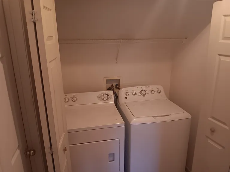9533 Tessa Ln — Photo 2