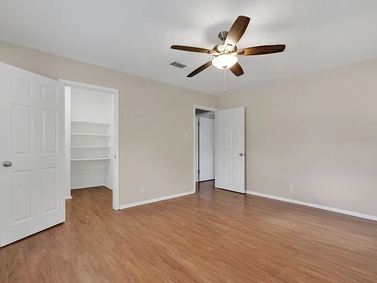 103 Shalimar Dr — Photo 27