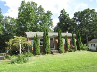 279 Brookside Cir, Northampton, MA 01062