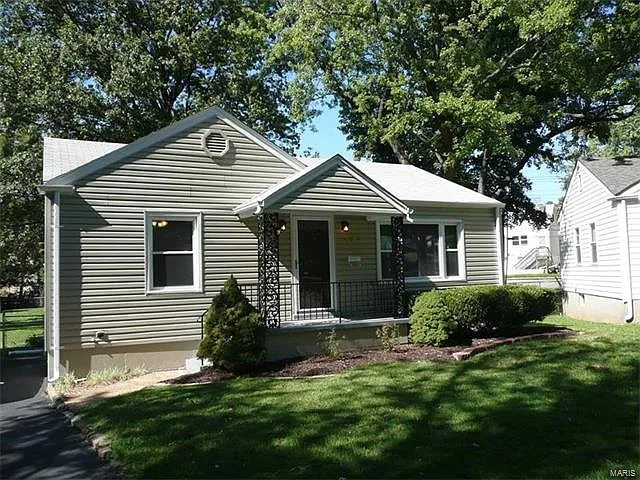 9790 Lilly Jean Dr photo 1