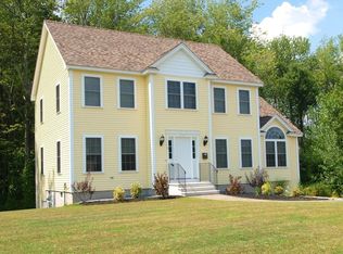 1 Thomas Ln, Sterling, MA 01564