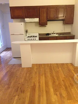 Rented by Picture Realty Inc. | media 9