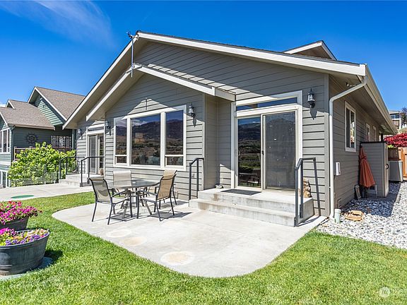 2nd image of 2888 Blue Heron Lane