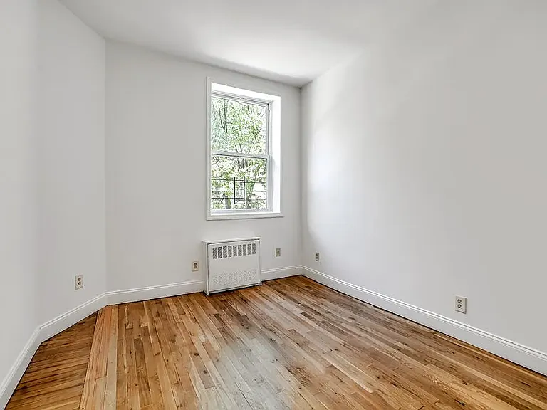 67 Clifton Pl #2R — Photo 5