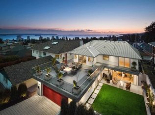 1388 21st St, West Vancouver, BC V7V 4B3