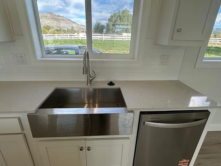 30665 Santa Fe St — Photo 11