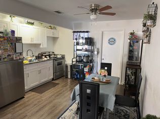 5665 Mango Rd, West Palm Beach, FL 33413