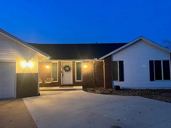 1245 Island View Dr, Sherrard, IL 61281
