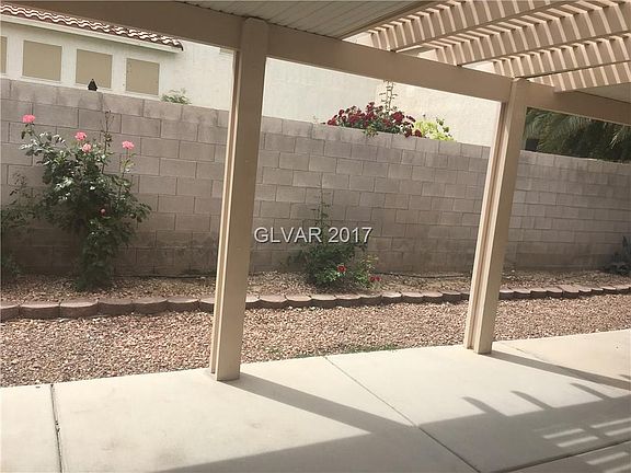 5th image of 895 Sterling Thorn Ct