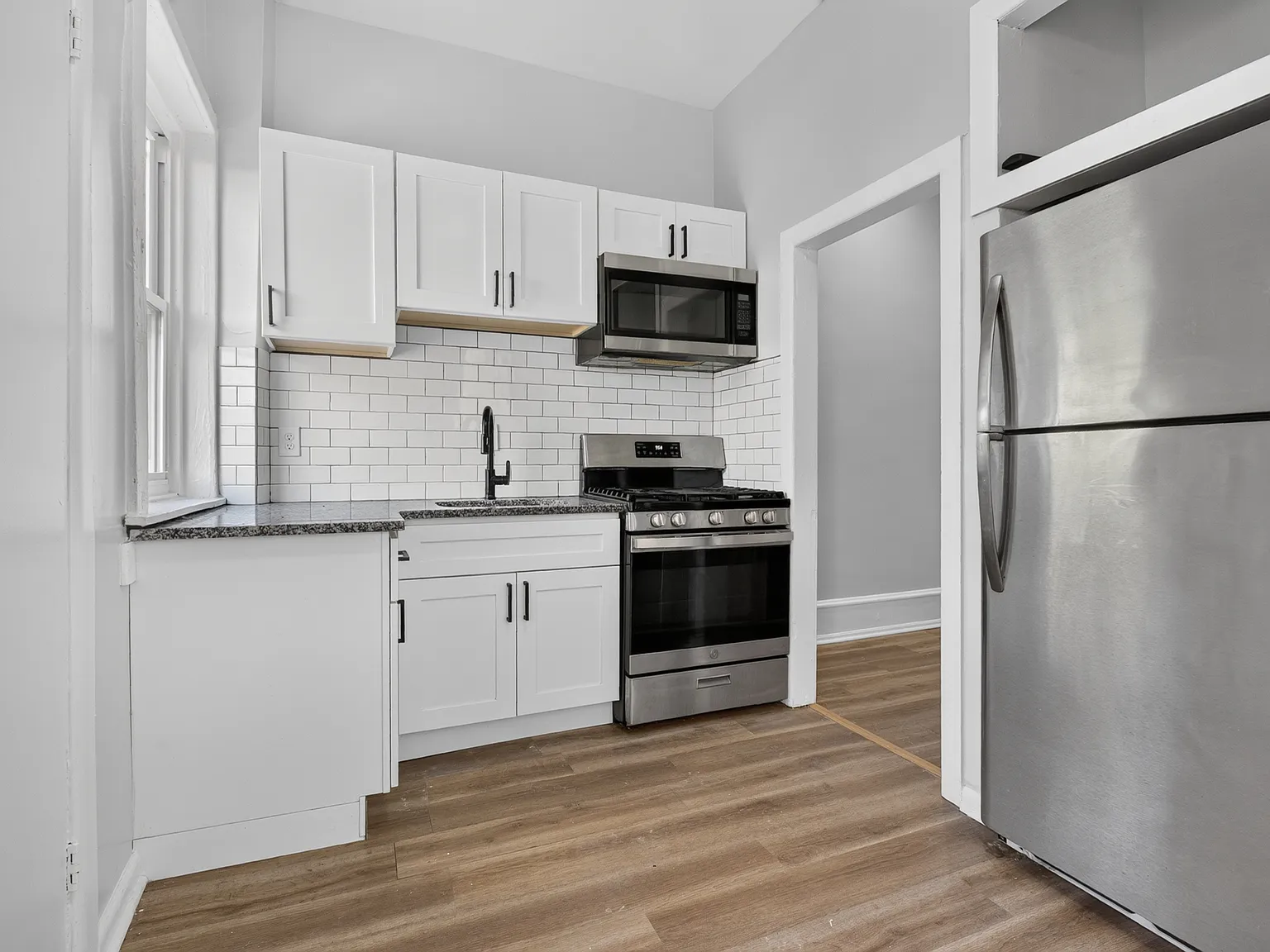 5247 Cedar Ave — Photo 4