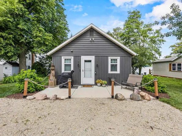N2997 E Little Green Rd, Markesan, WI 53946