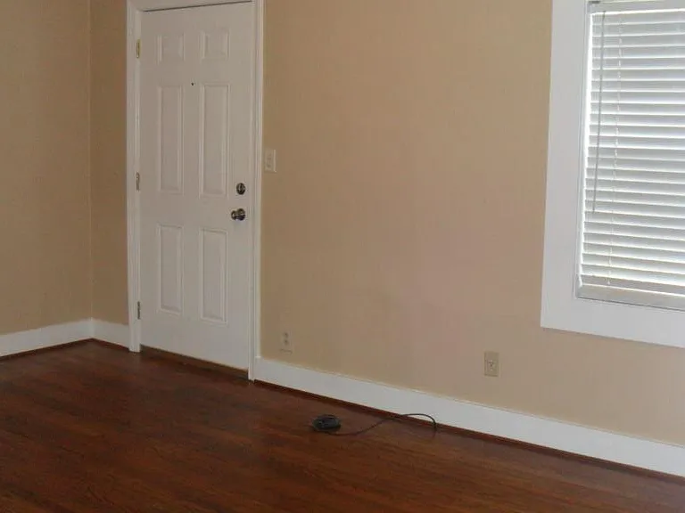 1116 E Glenn Ave — Photo 5