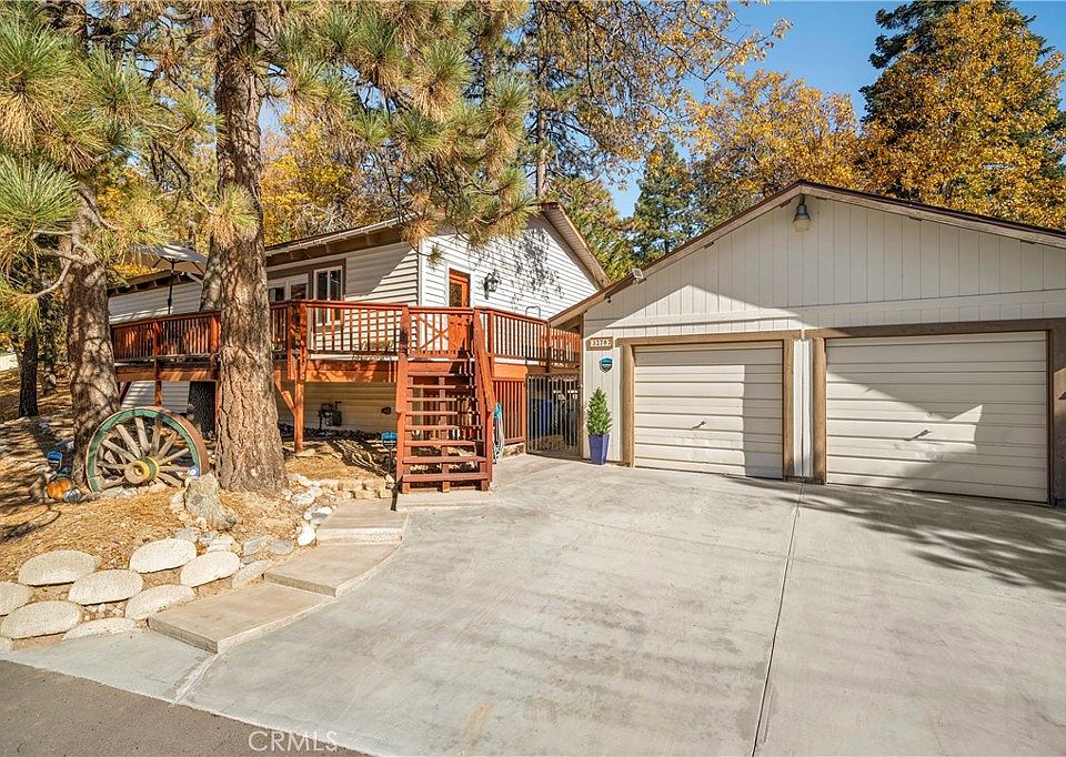 1st image of 32787 Cougar Ln