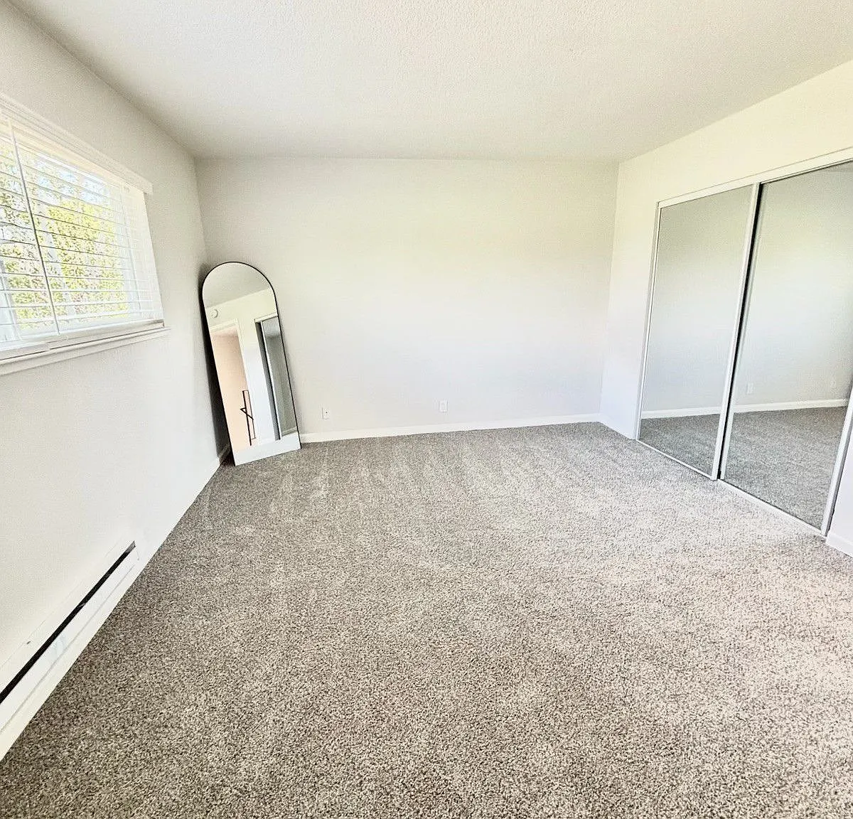 Campbell Plaza Apartments — Photo 4
