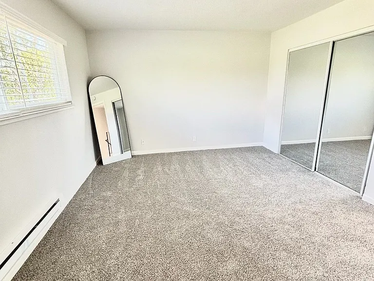 Campbell Plaza Apartments — Photo 4