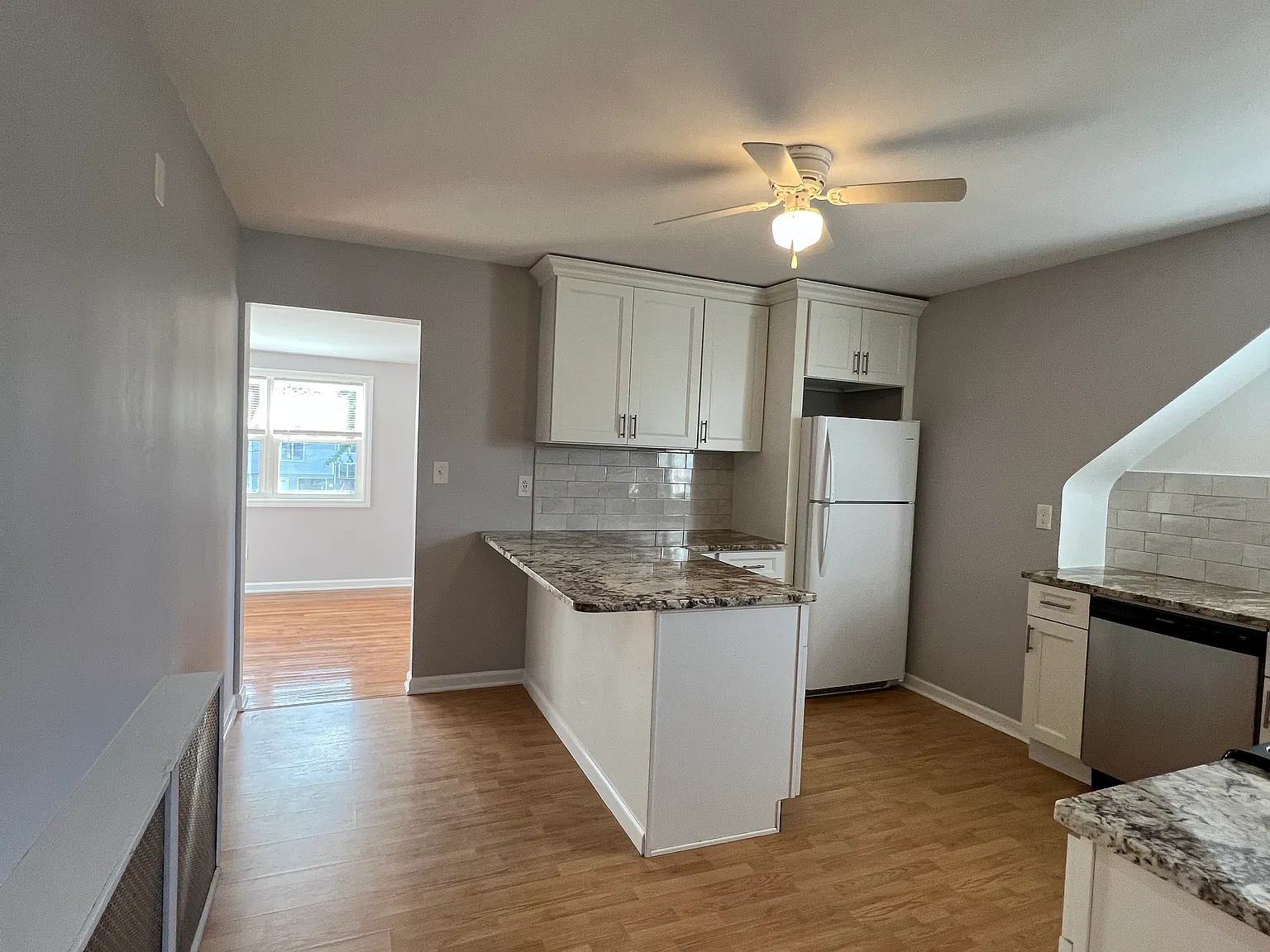 8 Forest St — Photo 3