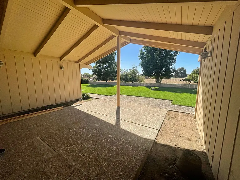 624 N Stearns Rd — Photo 49