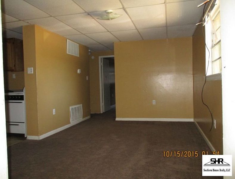 2nd image of 606 New York Dr