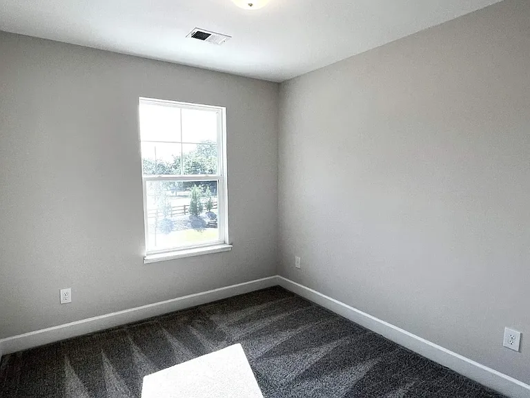 207 Taylor Woods Ct #1 — Photo 11