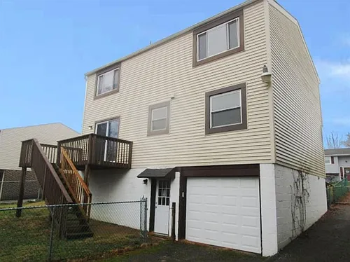 1104 Preston Dr Photo 1
