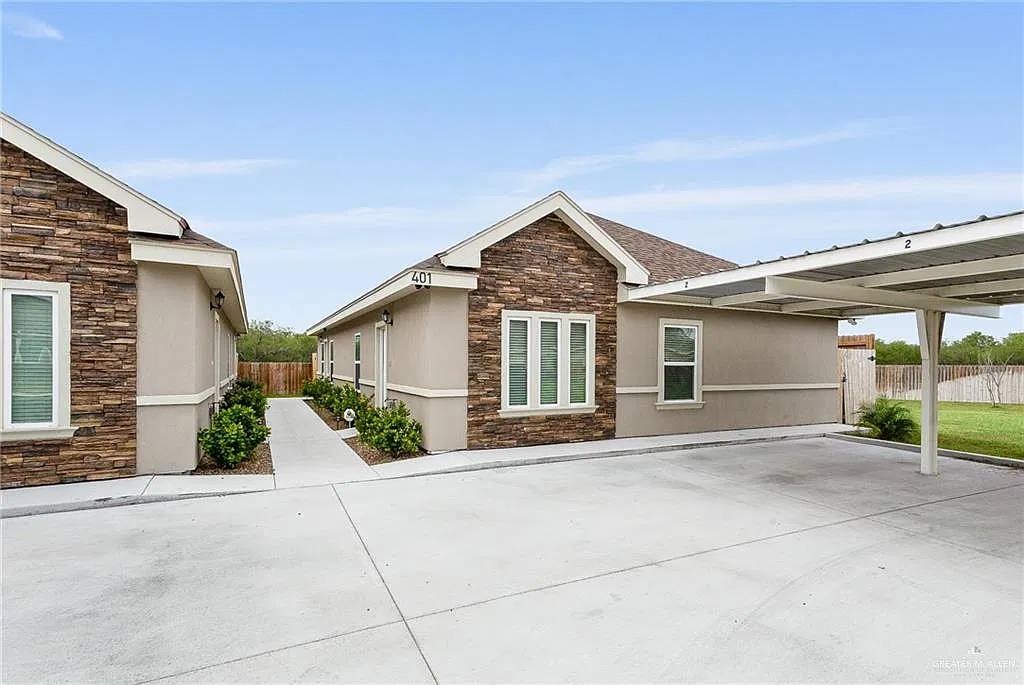 2 bed, 2.0 bath, 950 sqft, $925 — Photo 1
