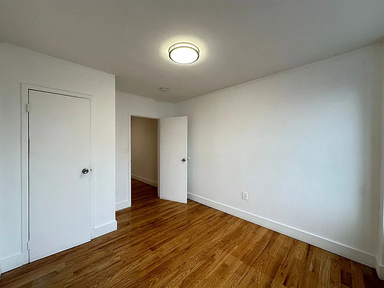 77-79 Bergen Ave #1 — Photo 11