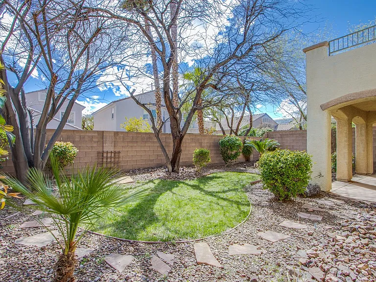 11245 Newbury Hills Ave — Photo 34