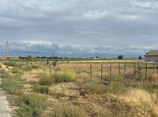 731 34th St, Worland, WY 82401