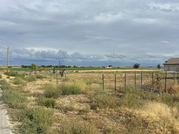 731 34th St, Worland, WY 82401