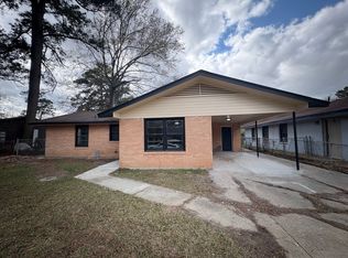 7216 Burlingame Blvd, Shreveport, LA 71106