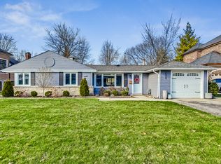 2328 Manor Ln, Park Ridge, IL 60068