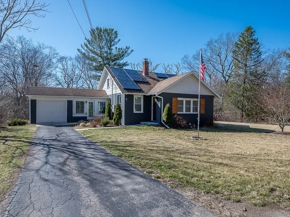 173 Blackstone St, Uxbridge, MA 01569