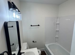 97 W Harrison St, Delaware, OH 43015