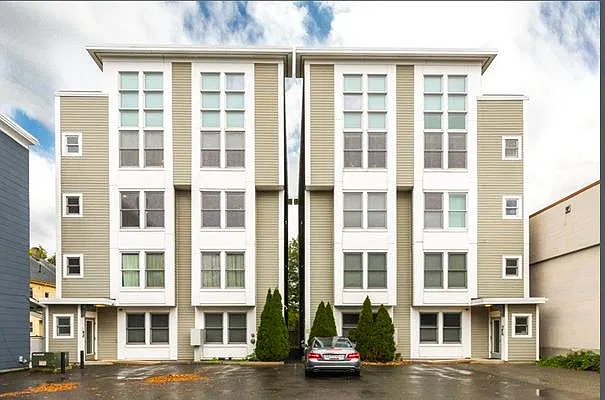 23 Park St #3